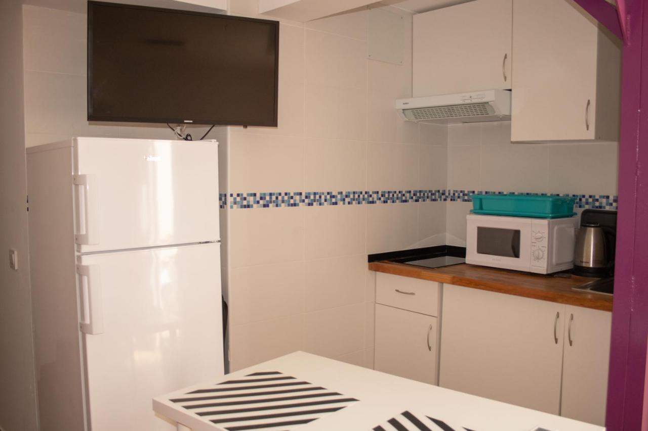 Malaguena Salerosa "Apartamento - Estudio Con Terraza" En Casa Tipica De 1 A 4 Dormitorios มาลากา ภายนอก รูปภาพ