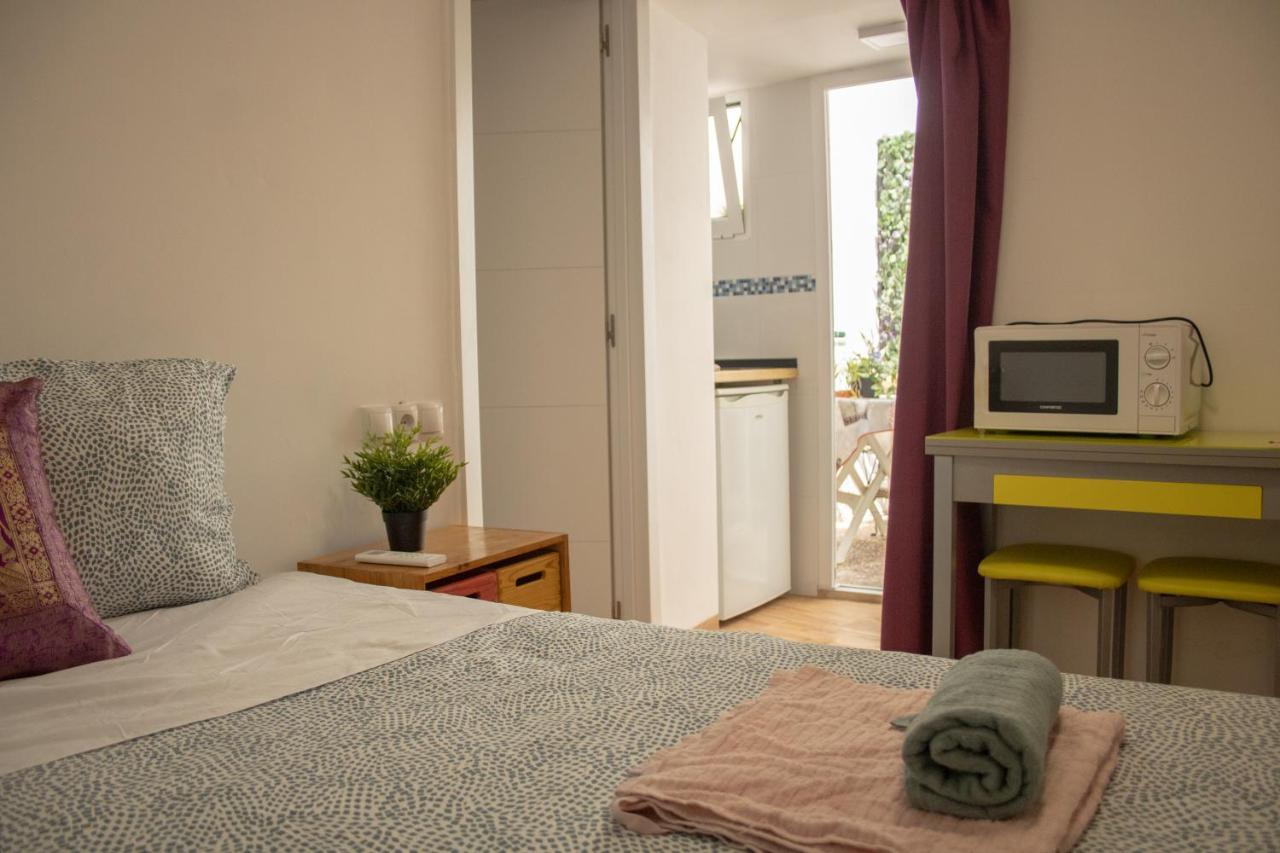 Malaguena Salerosa "Apartamento - Estudio Con Terraza" En Casa Tipica De 1 A 4 Dormitorios มาลากา ภายนอก รูปภาพ